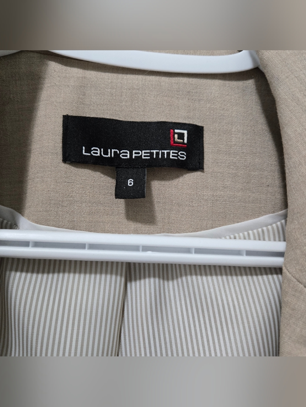 Laura Petites Women's Beige Blazer Jacket - Picture 4 of 7